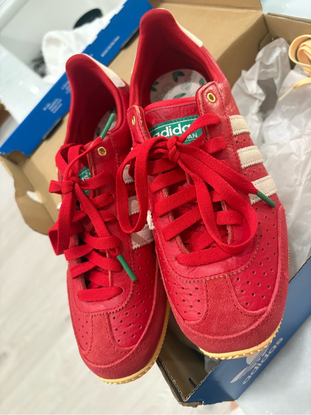 Adidas Japan/red 7.5 or 39 1/3